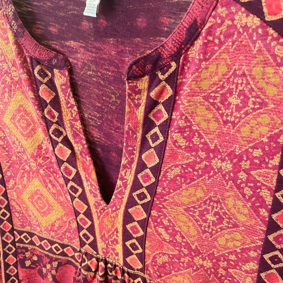 Lucky Brand long sleeve v-neck split back tunic top SZ S burgundy - Picture 6 of 9